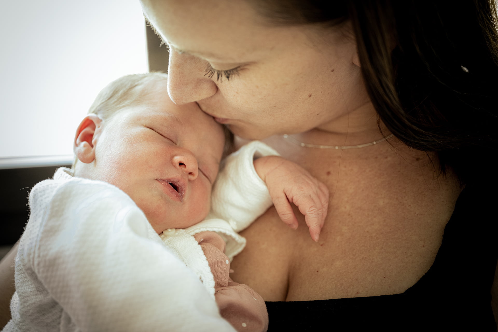 © Emilie Brosseau - photo naissance à la maternité
